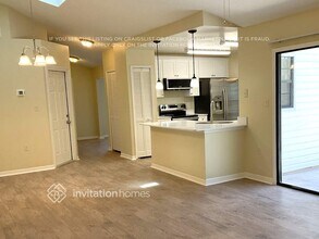 1004 Turtle Creek Dr in Oviedo, FL - Foto de edificio - Building Photo