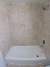 425 NE 30th St in Miami, FL - Building Photo - Building Photo