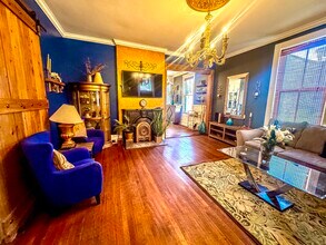 1219 Adams St, Unit The Beverly Carol-Suite A in Vicksburg, MS - Building Photo - Building Photo