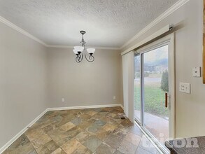 146 Abbey Rd in Gallatin, TN - Foto de edificio - Building Photo