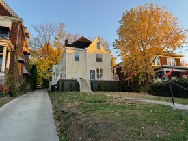 324 Fairfield Ave in Bellevue, KY - Building Photo