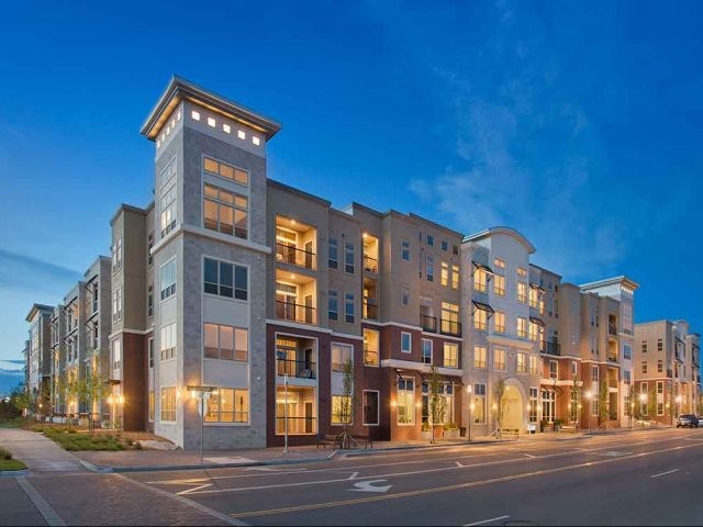 AMLI RidgeGate in Lone Tree, CO - Building Photo