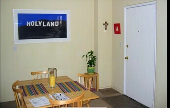 223 41st St in Manhattan Beach, CA - Building Photo - Building Photo