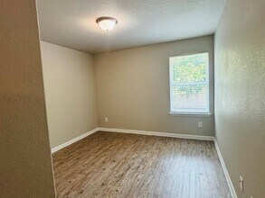 1313 Bear Peak Ln in Pflugerville, TX - Building Photo - Building Photo