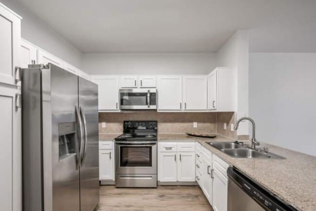 2104 Canal St in Houston, TX - Building Photo - Building Photo