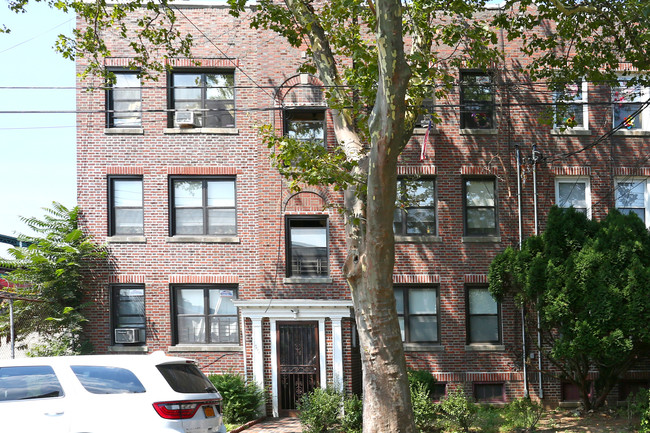 8644 123rd St in Richmond Hill, NY - Building Photo - Building Photo