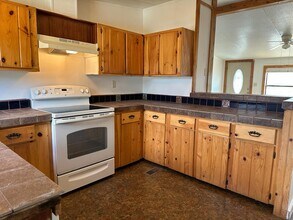 1010 Grandview Dr, Unit A in San Marcos, TX - Building Photo - Building Photo