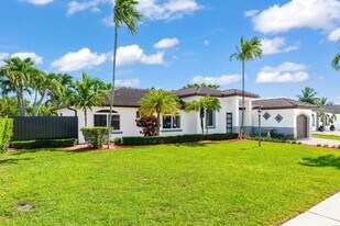 15398 SW 172nd Terrace in Miami, FL - Building Photo