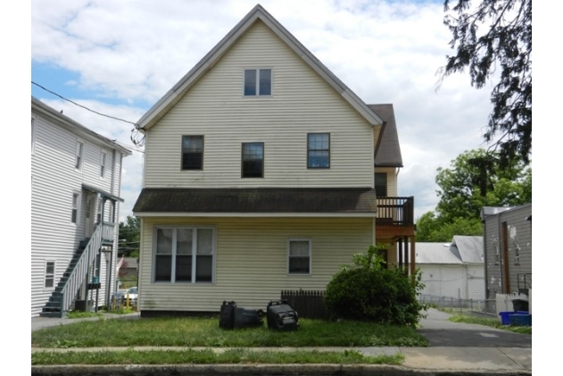 108 W Evesham Ave in Magnolia, NJ - Building Photo - Building Photo