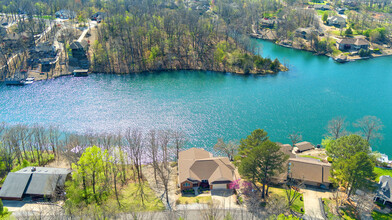 32 Cheviot Ln in Bella Vista, AR - Building Photo - Building Photo