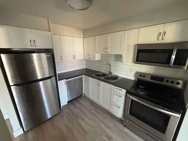 99 Westwood Dr in Kitchener, ON - Building Photo - Building Photo