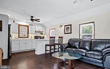 380 Wheat Rd in Vineland, NJ - Building Photo - Building Photo