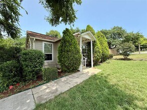 1108 W Cole St in McKinney, TX - Building Photo - Building Photo