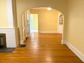 2313 Baker St in Ames, IA - Building Photo - Building Photo