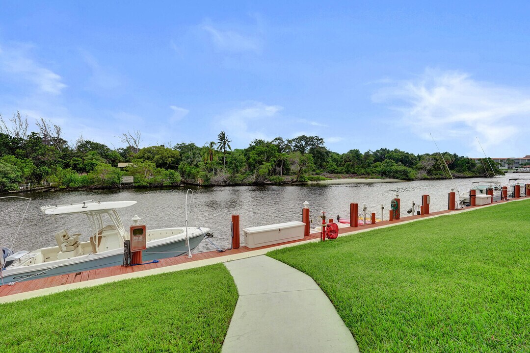 1627 Riverview Rd in Deerfield Beach, FL - Building Photo