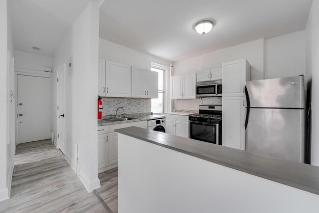 property at 103 Westover Pl
