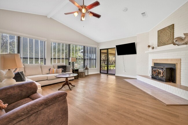 property at 148 S Oak Bluff St