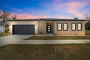 33328 CR-473 in Leesburg, FL - Building Photo