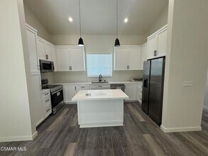 17018 Midwood Dr in Los Angeles, CA - Building Photo - Building Photo