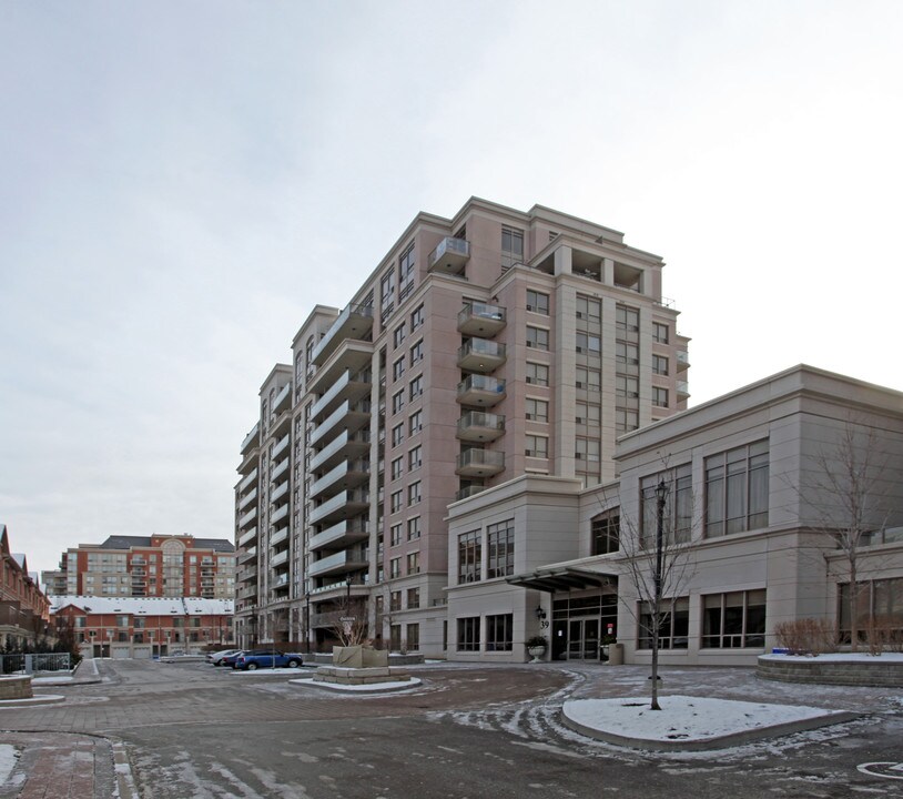 Parkview Tower in Markham, ON - Building Photo