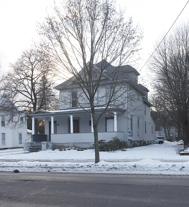 47 Maple St in Oneonta, NY - Building Photo - Building Photo