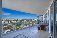 411 Michigan Ave, Unit 1207 in Miami Beach, FL - Foto de edificio - Building Photo