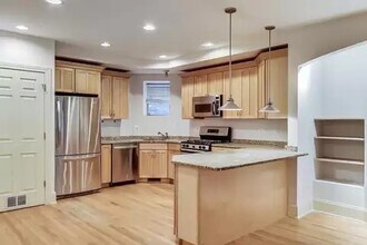 4733 N Malden St, Unit GS in Chicago, IL - Foto de edificio - Building Photo