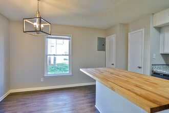 The Park Apartments in Gastonia, NC - Building Photo - Interior Photo