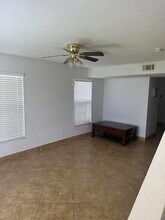 221 10th St in Lake Park, FL - Building Photo - Building Photo
