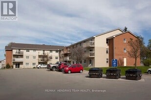 19A High St in Fort Erie, ON - Building Photo