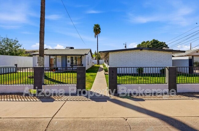 805 E Turney Ave in Phoenix, AZ - Building Photo - Building Photo
