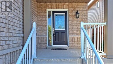 138 Sun King Crescent in Barrie, ON - Building Photo - Building Photo
