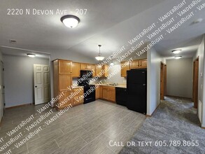 2220 Devon Ave in Tea, SD - Building Photo - Building Photo