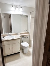 1211 Highland Ave, Unit 302 in Knoxville, TN - Building Photo - Building Photo