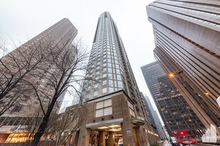 222 N Columbus Dr, Unit 2906 in Chicago, IL - Building Photo