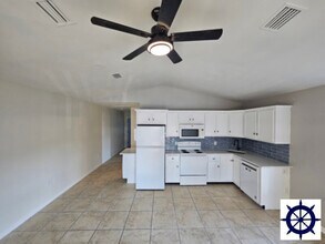 5104 Gulf Dr in Panama City Beach, FL - Building Photo - Building Photo