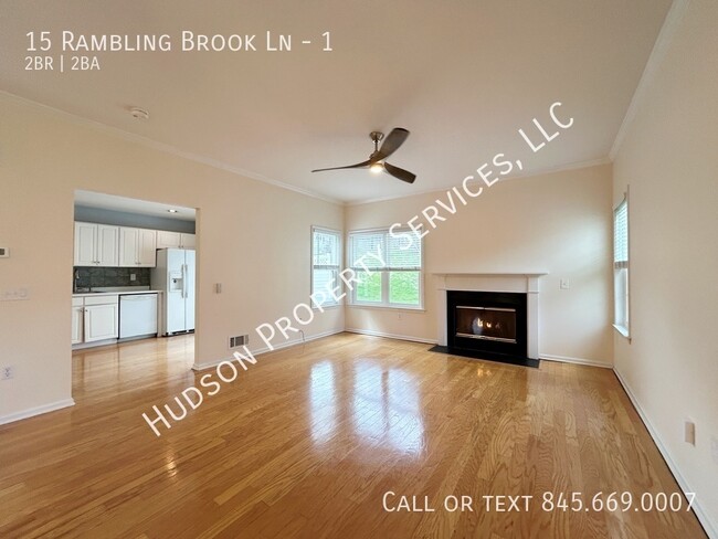 15 Rambling Brook Ln in Poughkeepsie, NY - Building Photo - Building Photo