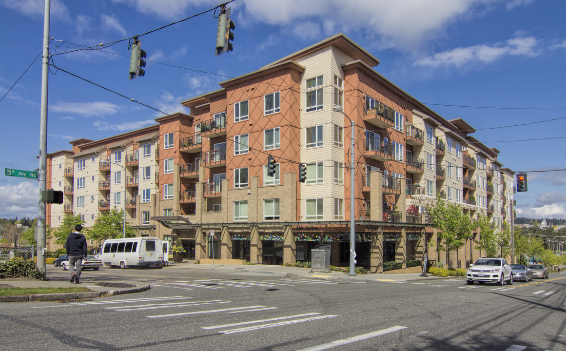 Aljoya Thornton Place in Seattle, WA - Foto de edificio