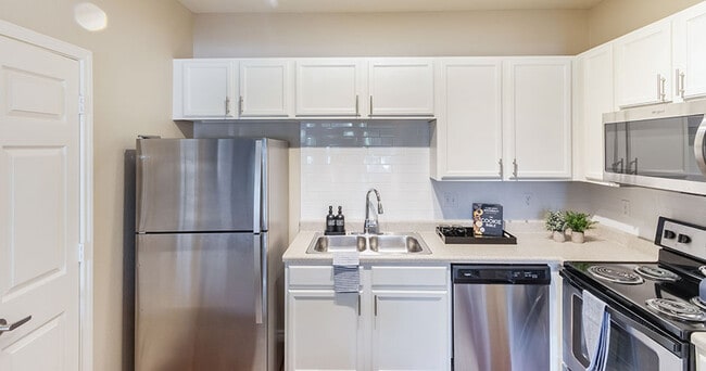 Bristol Place Apartment Homes