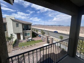 2940 Shadow Gray Ct in North Las Vegas, NV - Building Photo - Building Photo