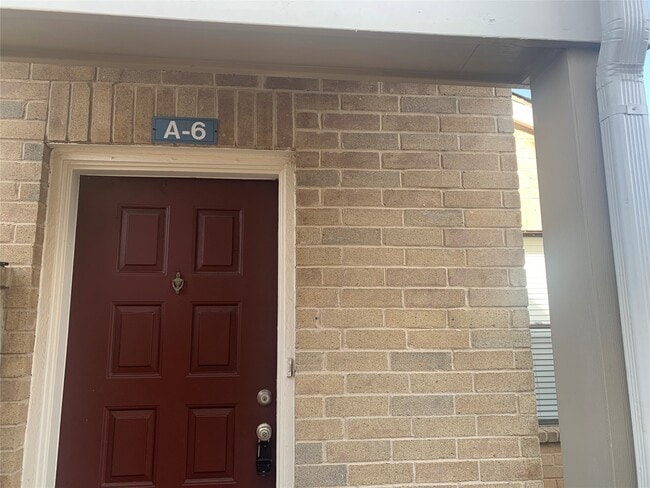 property at 2710 Grants Lake Blvd