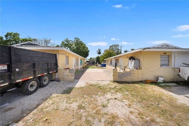 464 Carolina Ave in Ft. Myers, FL - Building Photo - Building Photo