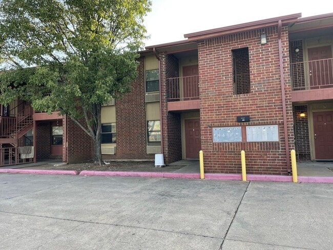 1912 SW D Ave in Lawton, OK - Building Photo - Building Photo