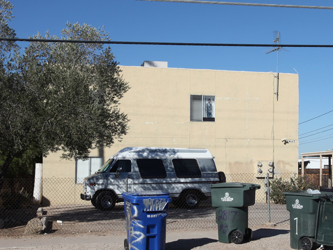 2817 N Castro in Tucson, AZ - Building Photo - Building Photo