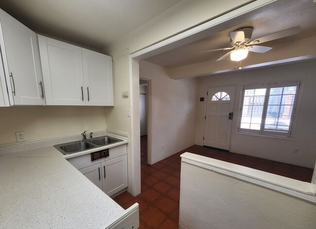2517 1/2 Congress St in San Diego, CA - Building Photo - Building Photo