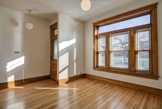 638 W Drummond Pl, Unit 1F in Chicago, IL - Building Photo - Building Photo