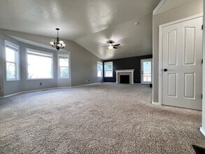 14390 W Kettle Creek Dr in Boise, ID - Building Photo - Building Photo