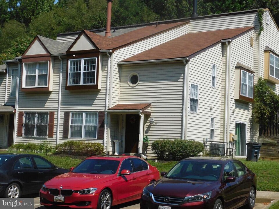 10483 Campus Way S in Upper Marlboro, MD - Building Photo