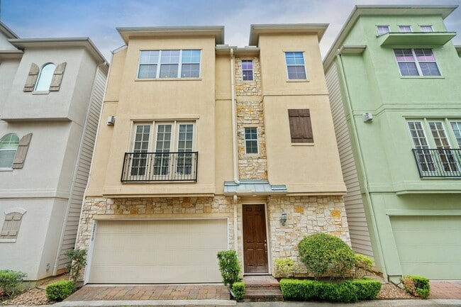 property at 2820 Sherwin St