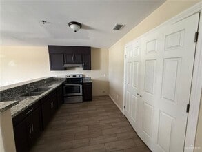 6 E Eisenhower Ave in Alton, TX - Building Photo - Building Photo